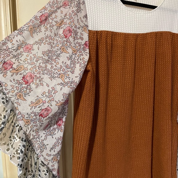 Women’s Blouse NWOT - Picture 5 of 10